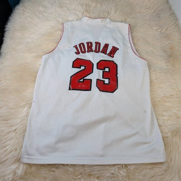 Michael Jordan #23 Chicago Bulls White Jersey Champion NBA Authentics Size 52 - Picture 14 of 14